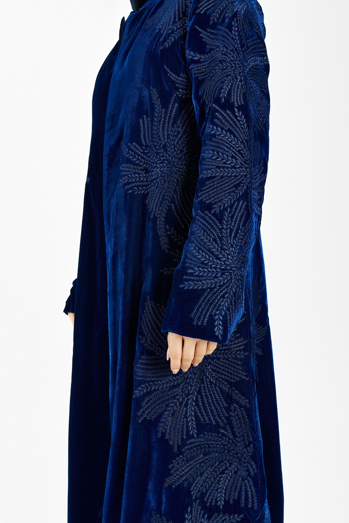 T011 blue