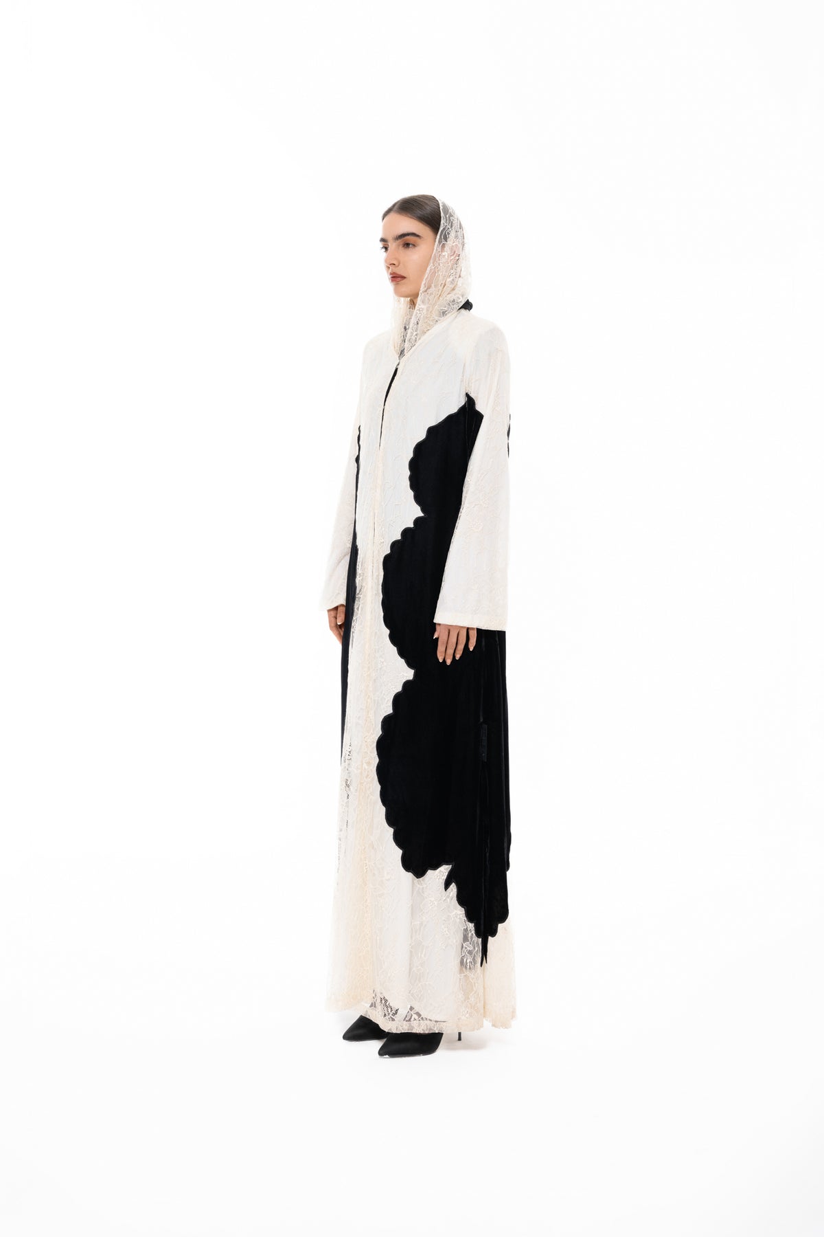 F005 white