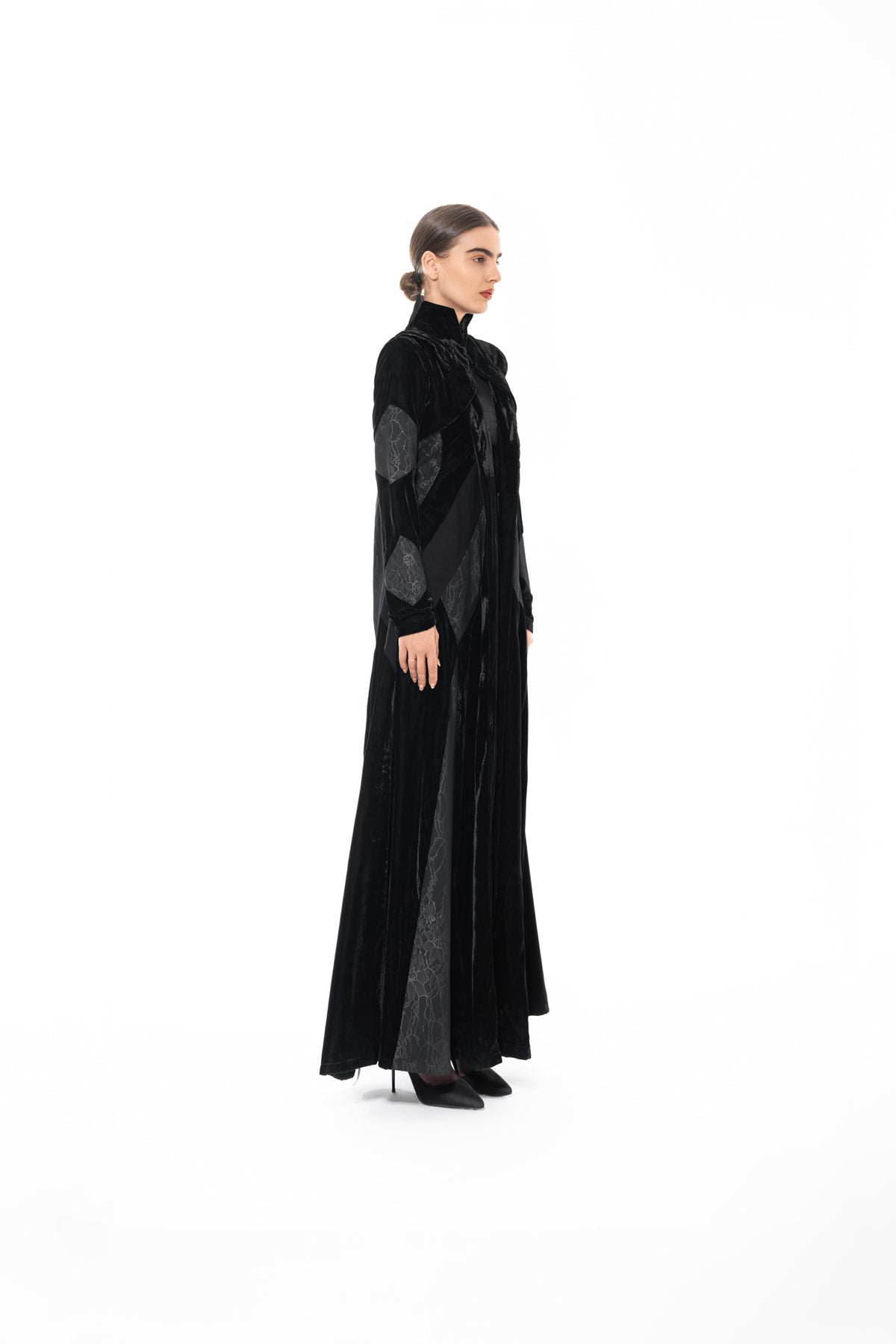 F008 black