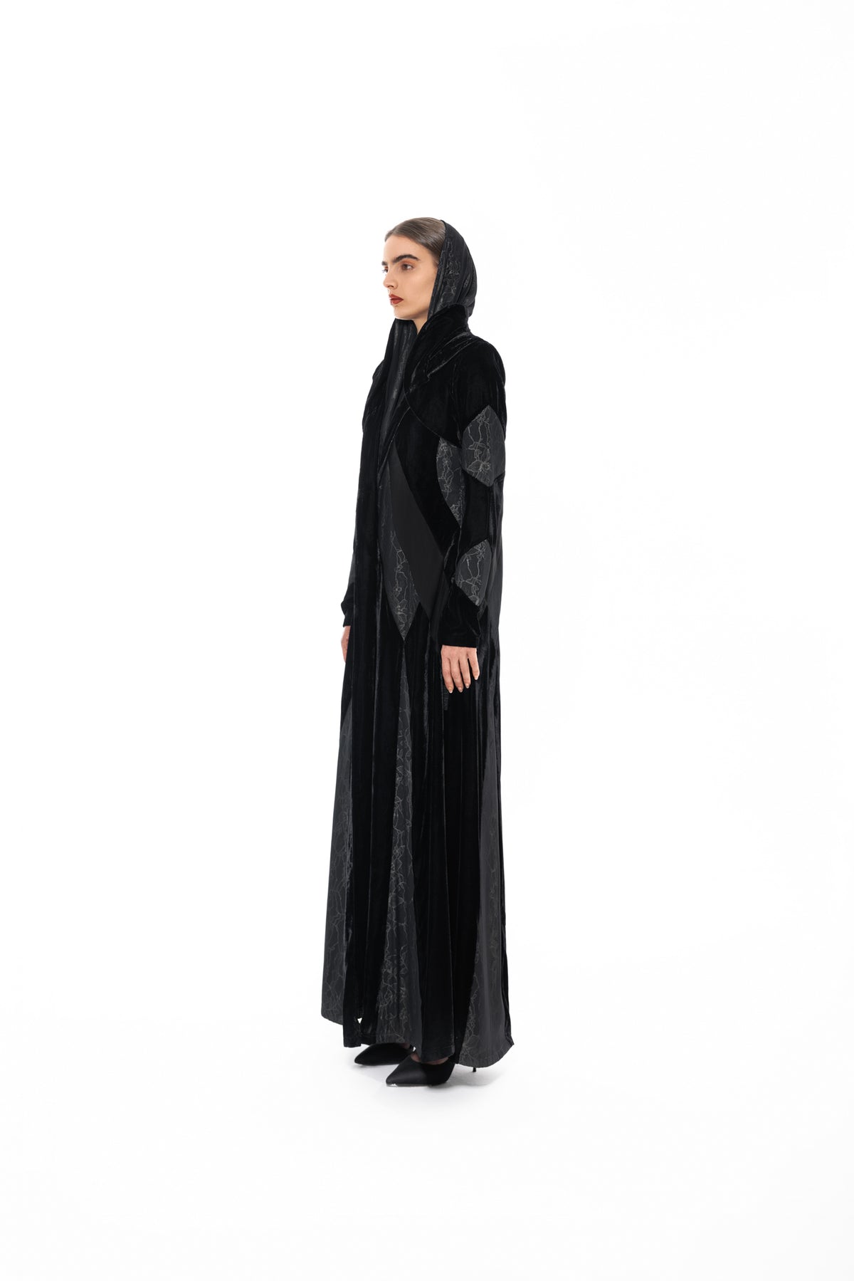 F008 black
