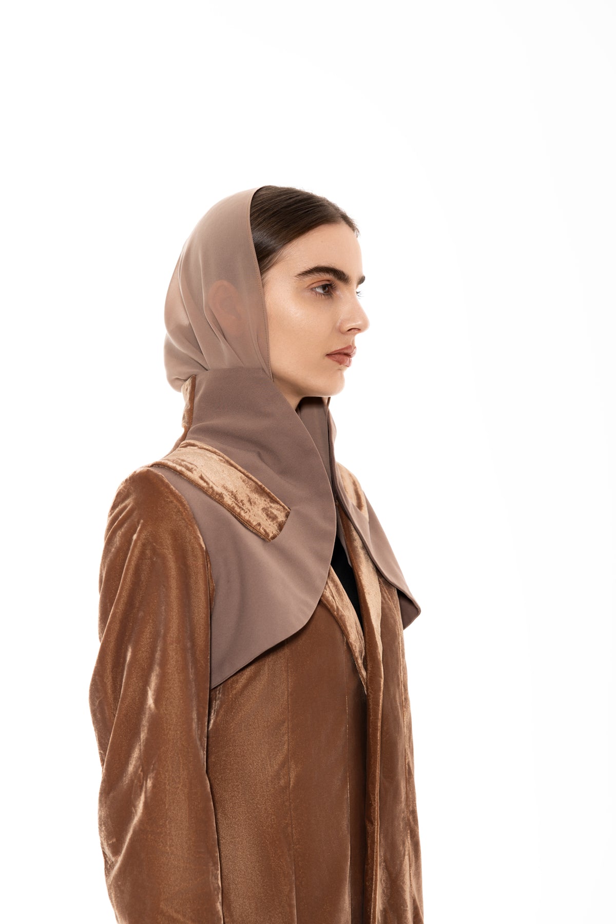 F009beige