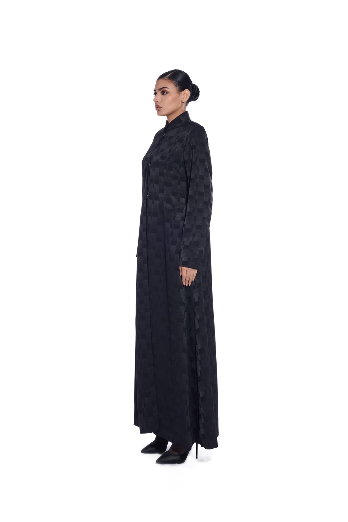 T053 Black