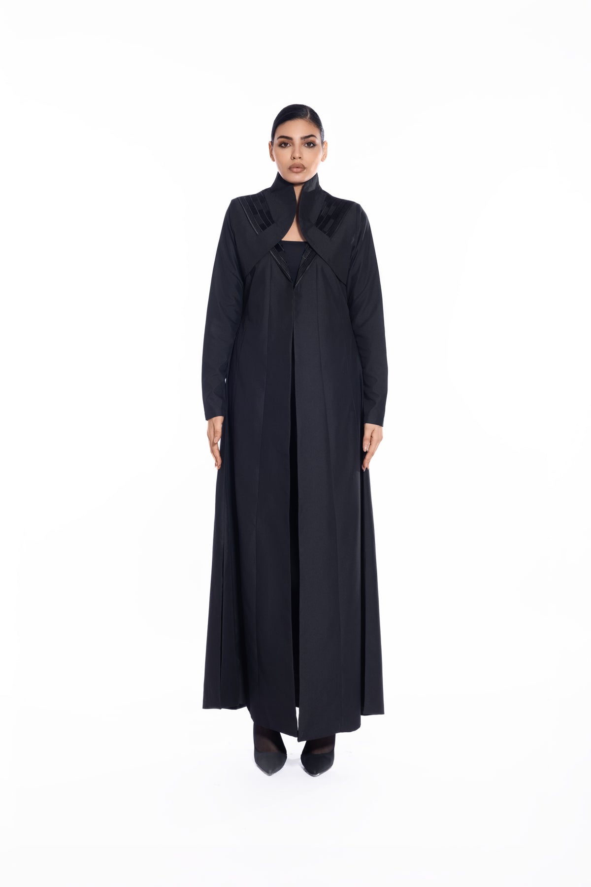 F016 black