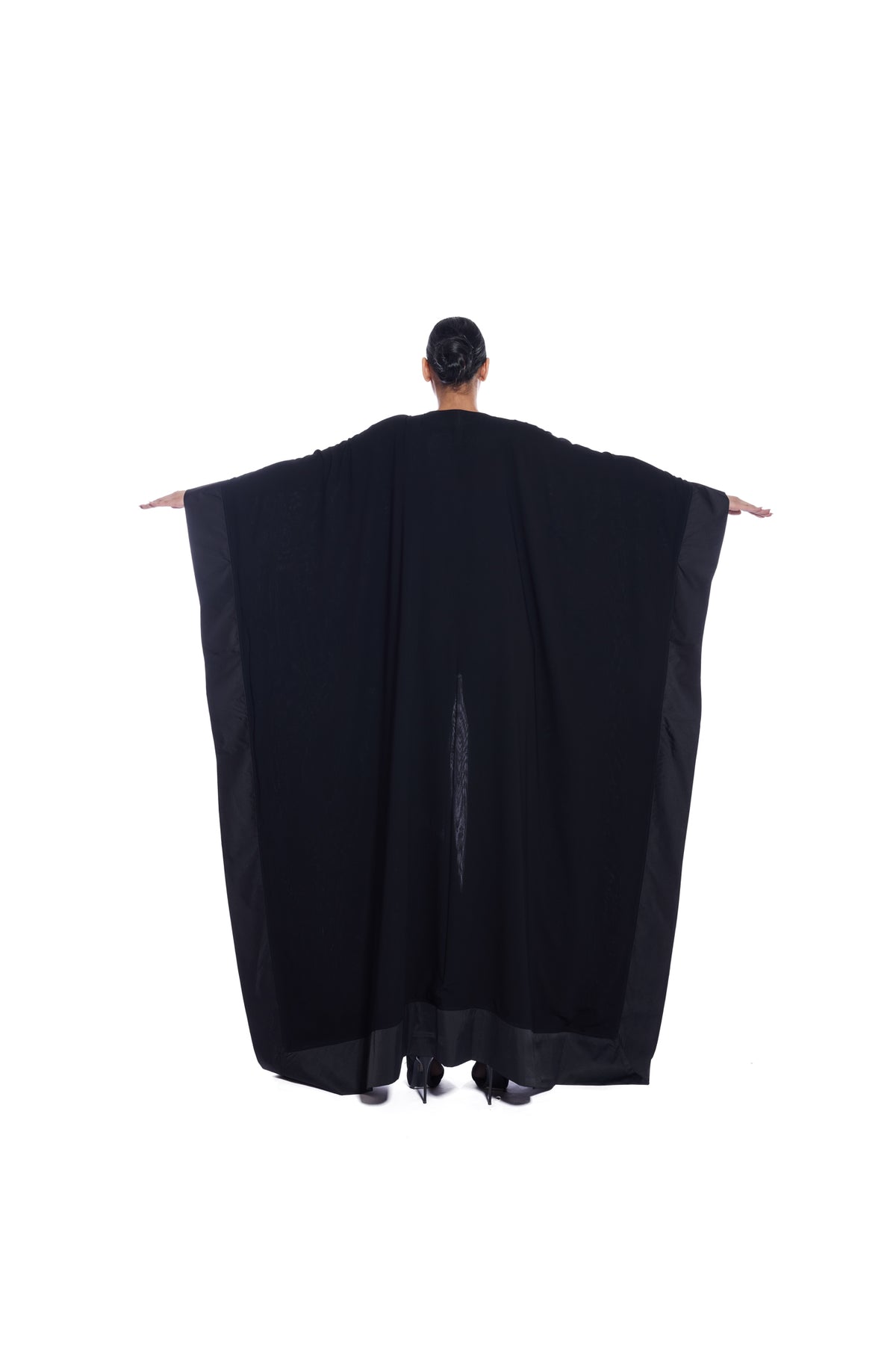 T069 black