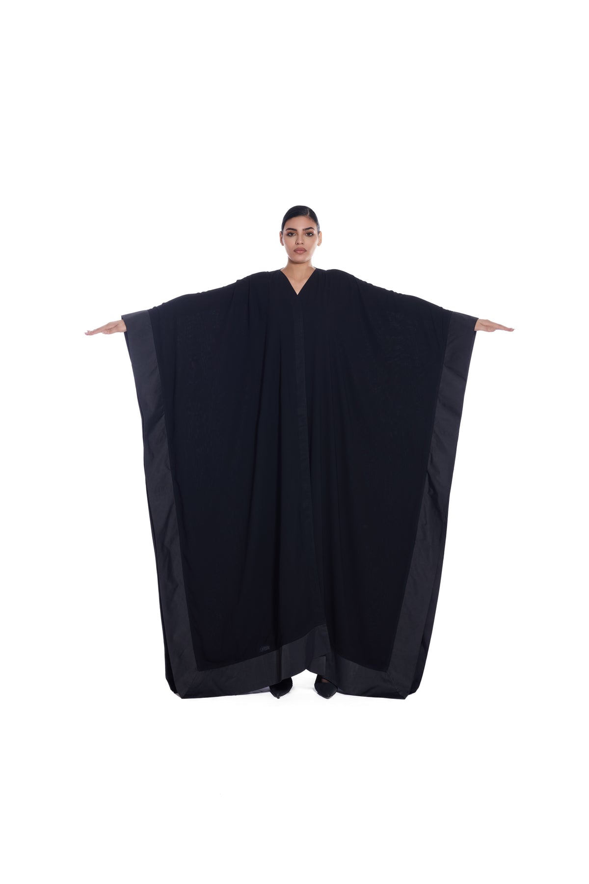 T069 black