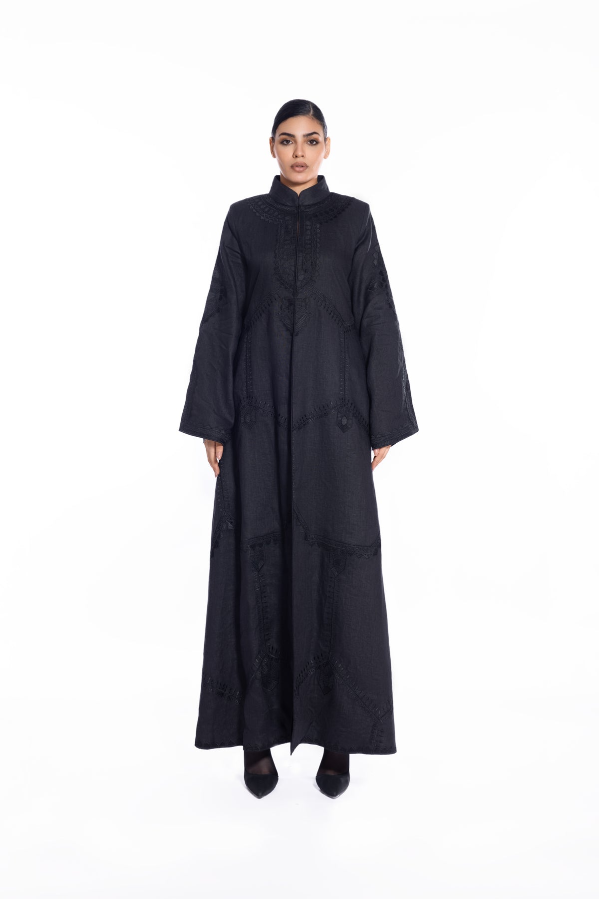 F011 black
