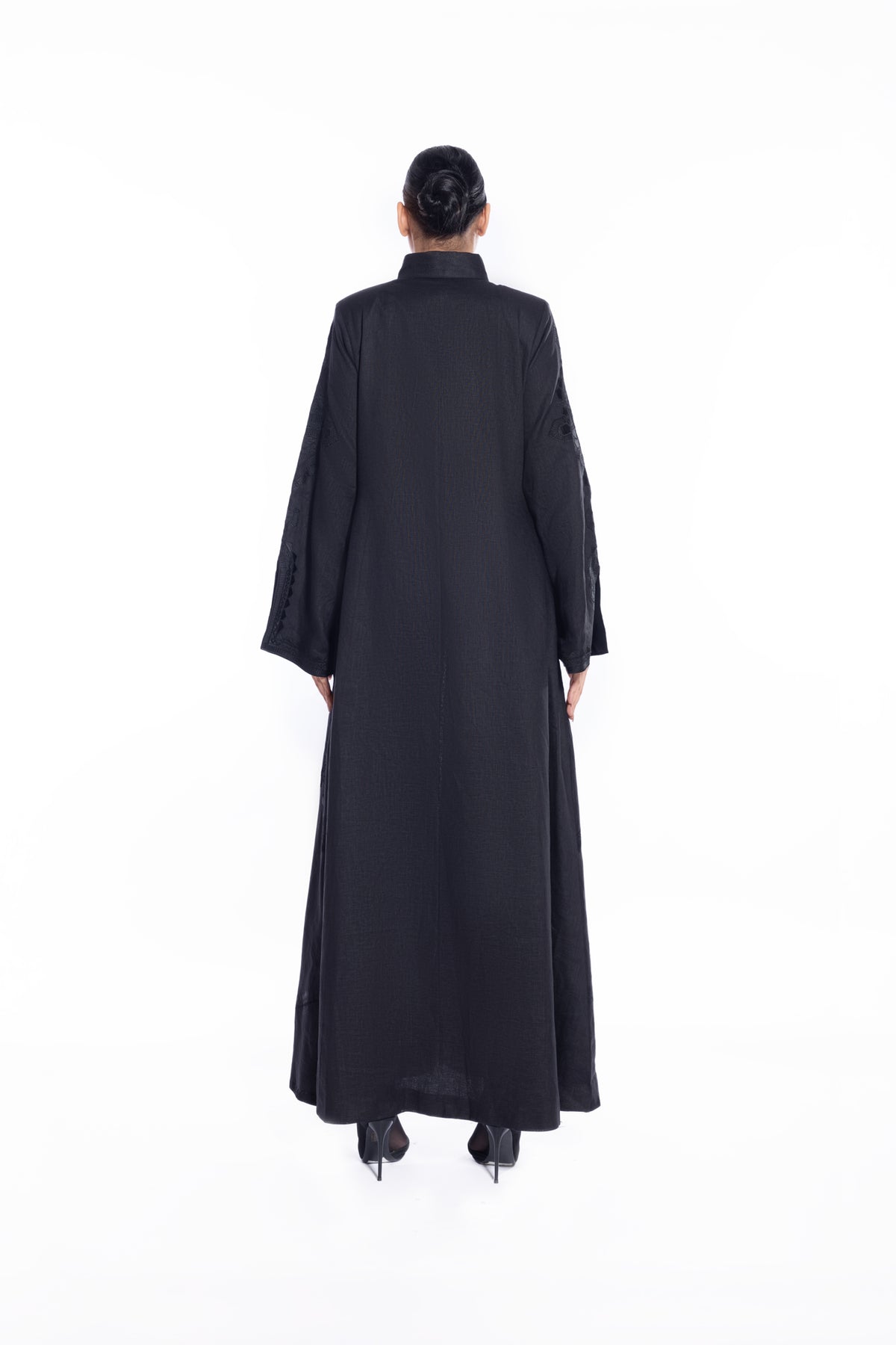 F011 black