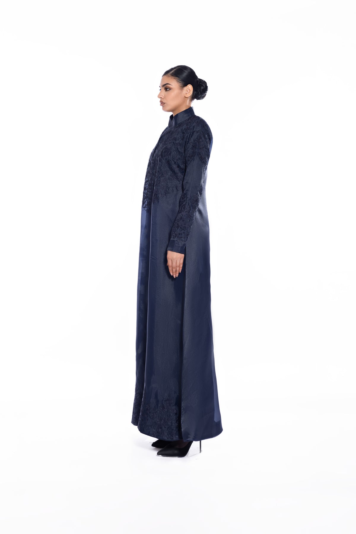 F015 blue