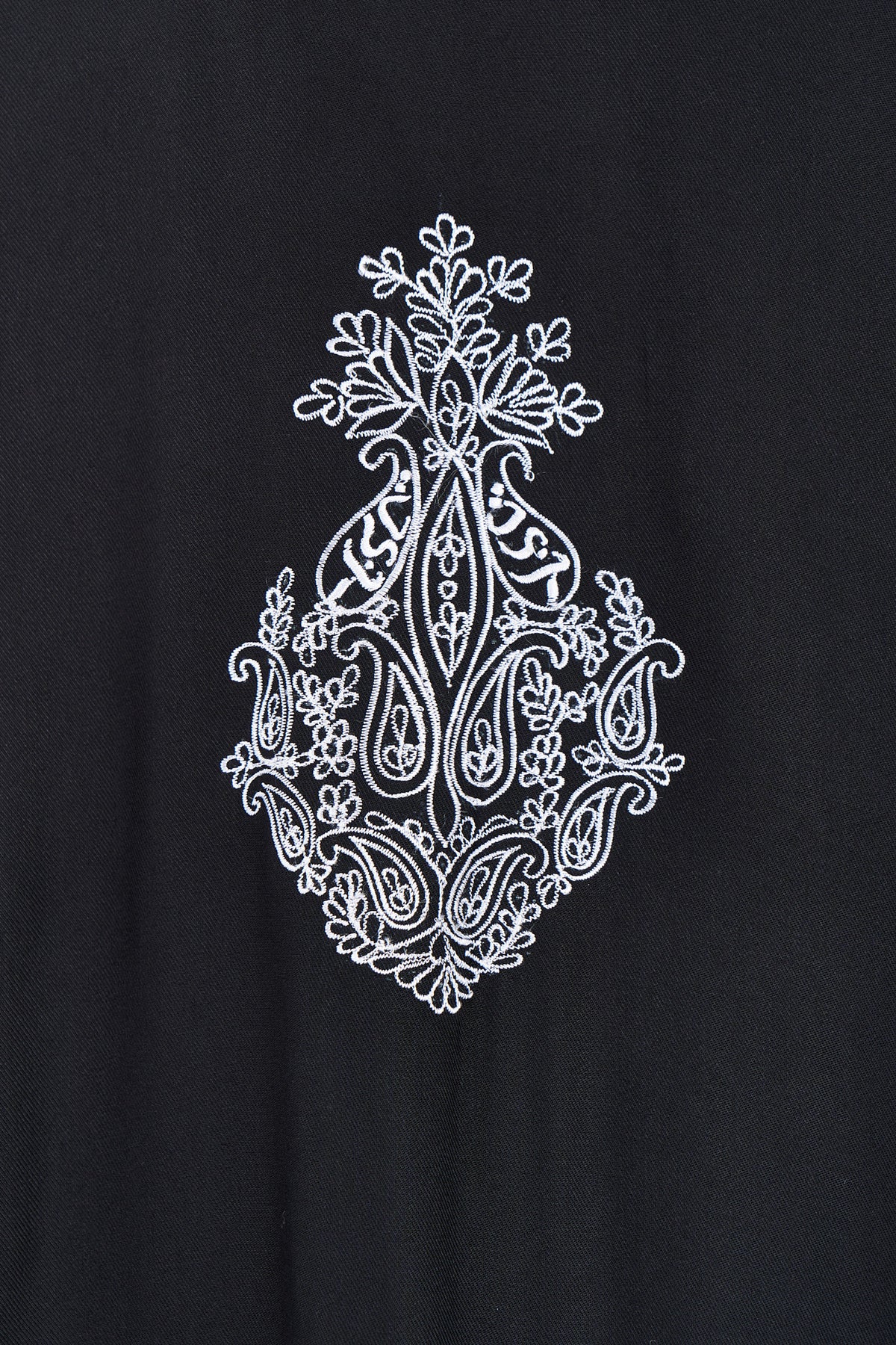 T039 white