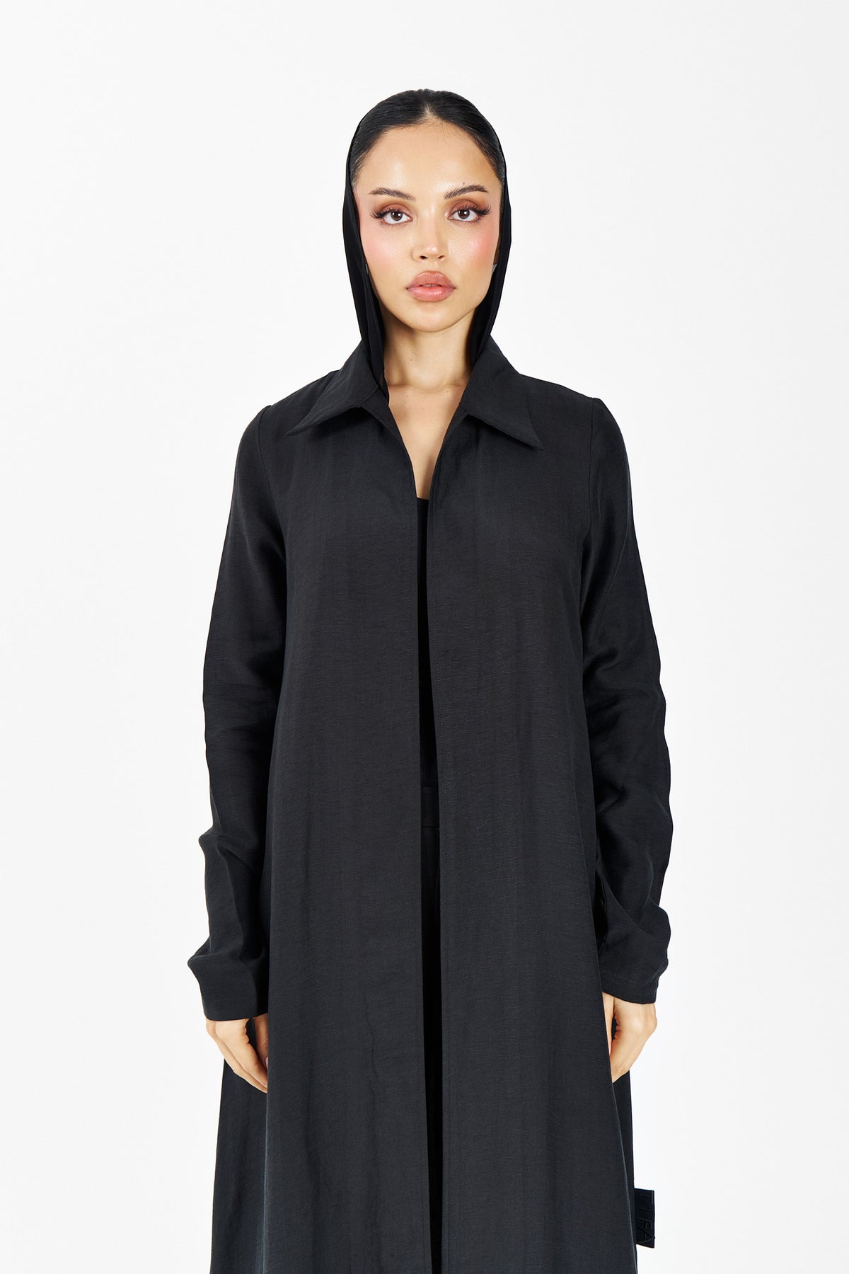 T016 black