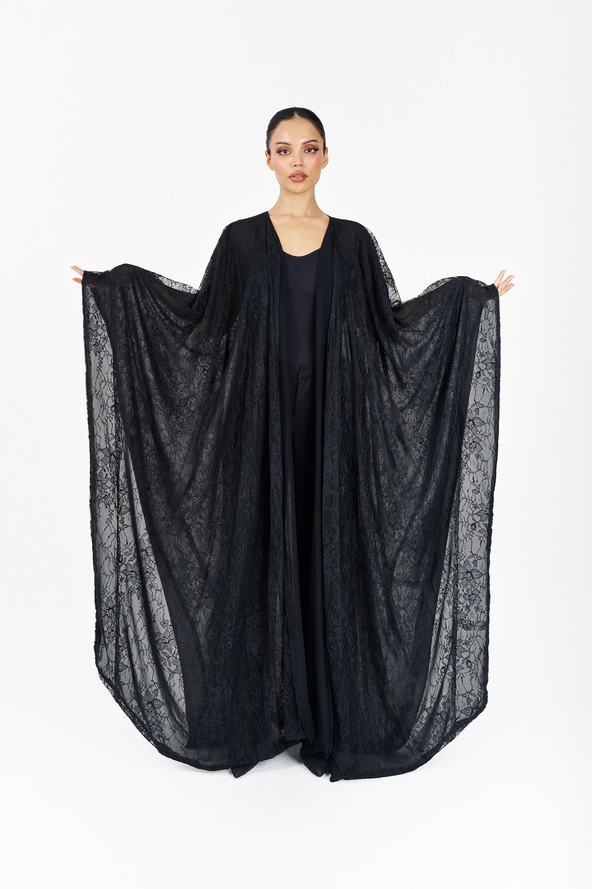 T037 black