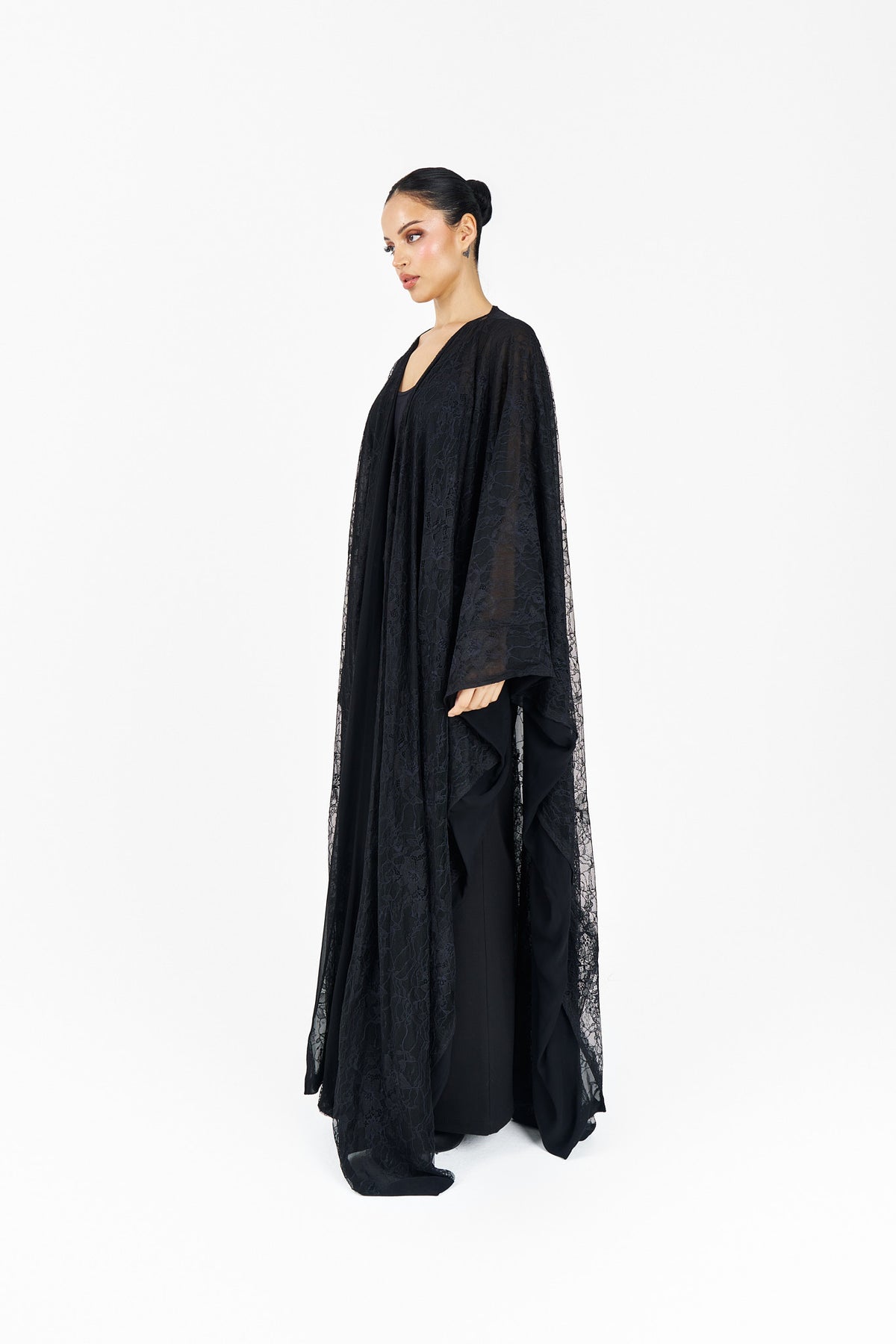 T037 black