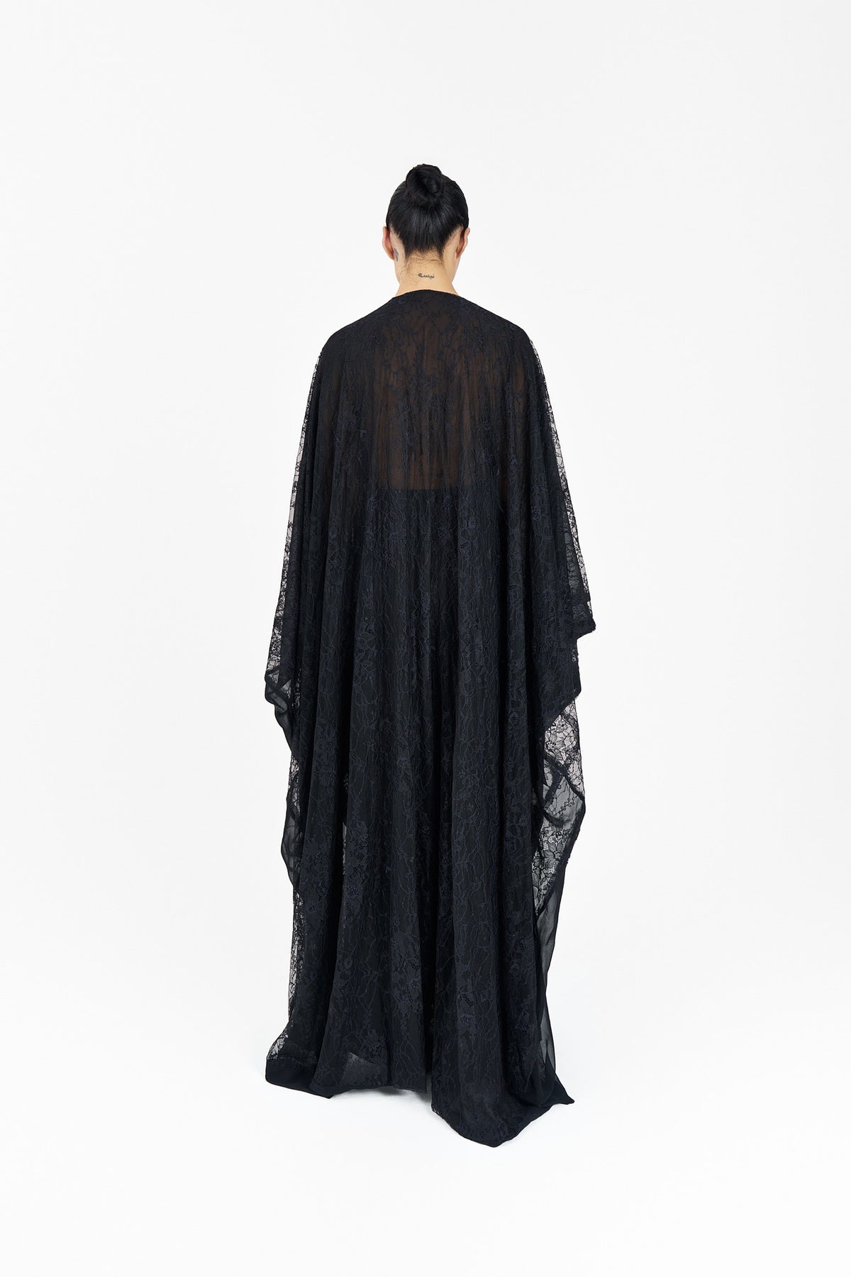 T037 black