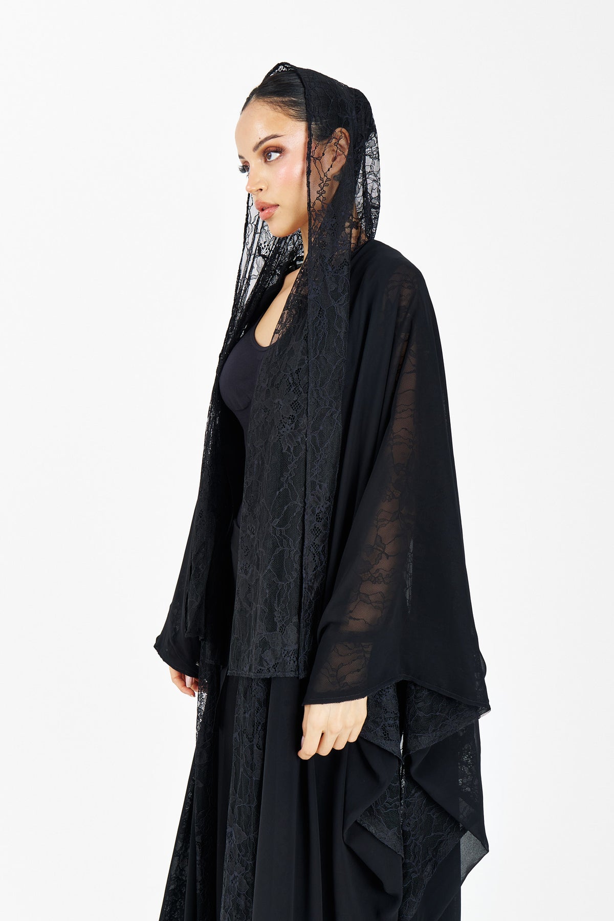 T037 black