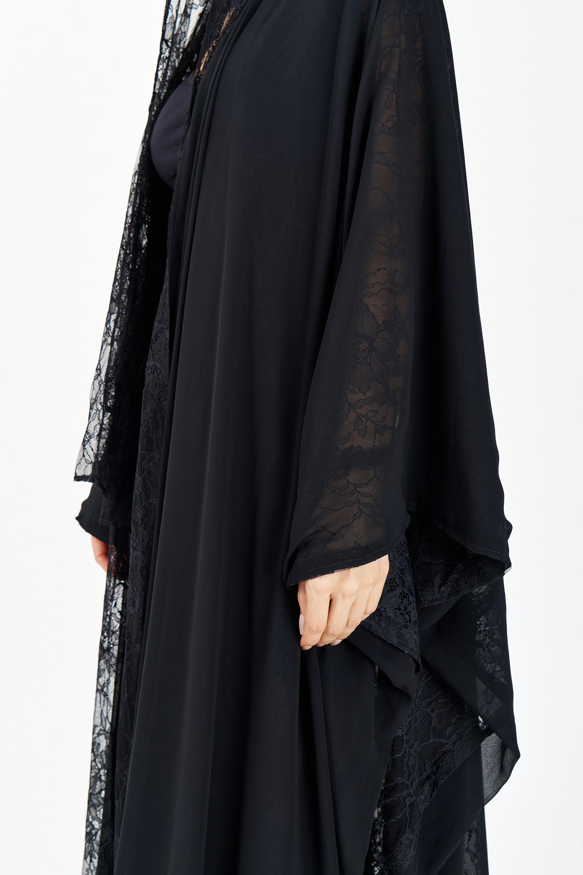 T037 black