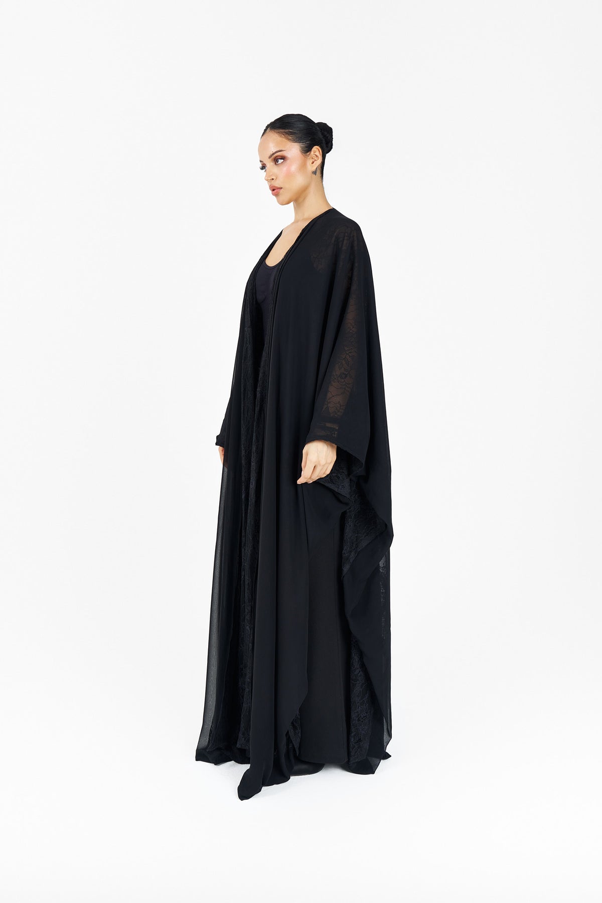 T037 black