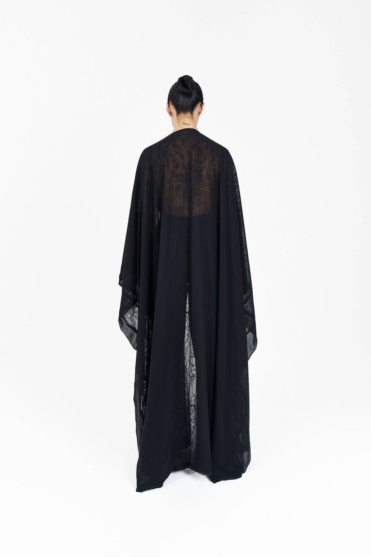 T037 black