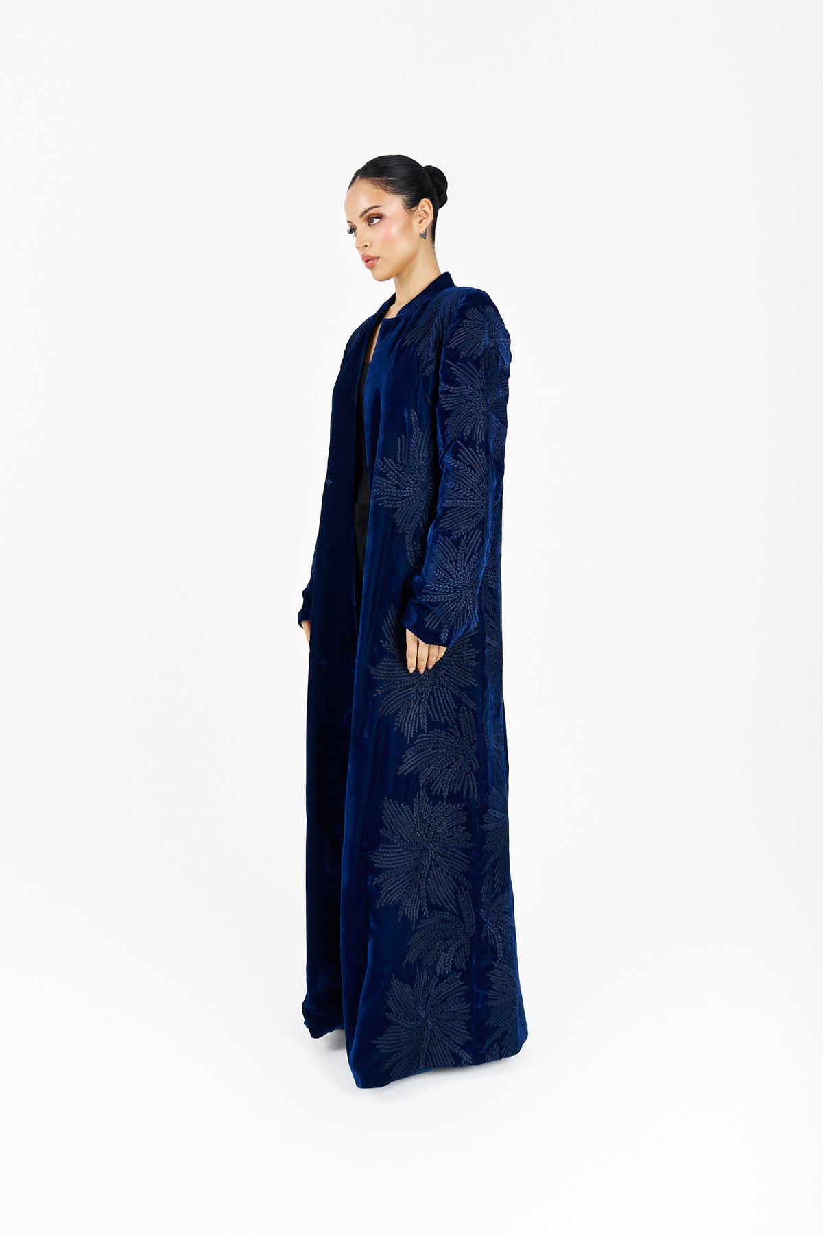 T011 blue